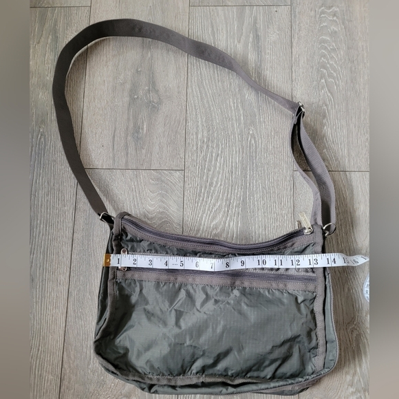 LeSportSac Bag - Picture 2 of 3